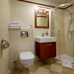 Bed & Breakfast Wzgorze Poreba - W Ofercie Darmowe Ladowanie Aut Elektrycznych