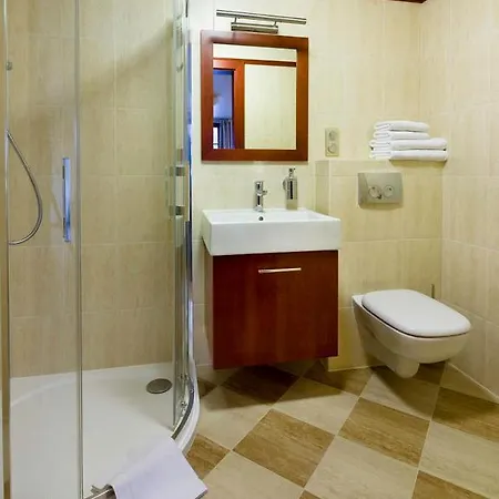 Wzgorze Poreba - W Ofercie Darmowe Ladowanie Aut Elektrycznych Długopole-Zdrój