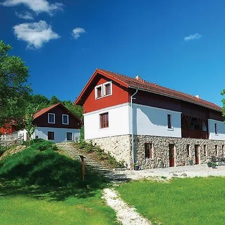 Bed & Breakfast Wzgorze Poreba 3*