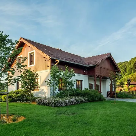 Wzgorze Poreba Bed & Breakfast Dlugopole-Zdroj
