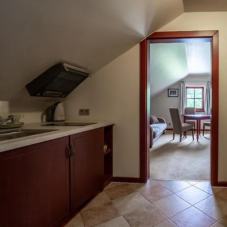 Wzgorze Poreba Bed & Breakfast