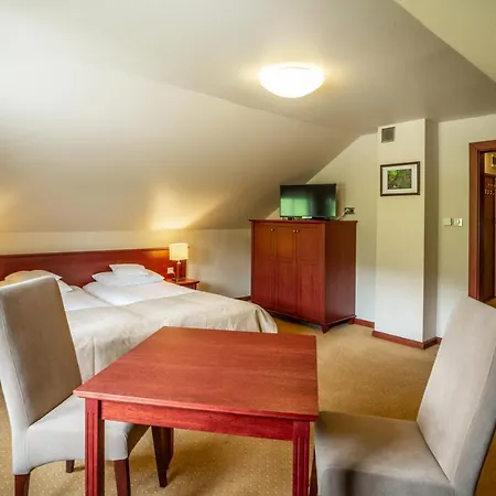 Bed & Breakfast Wzgorze Poreba - W Ofercie Darmowe Ladowanie Aut Elektrycznych Długopole-Zdrój