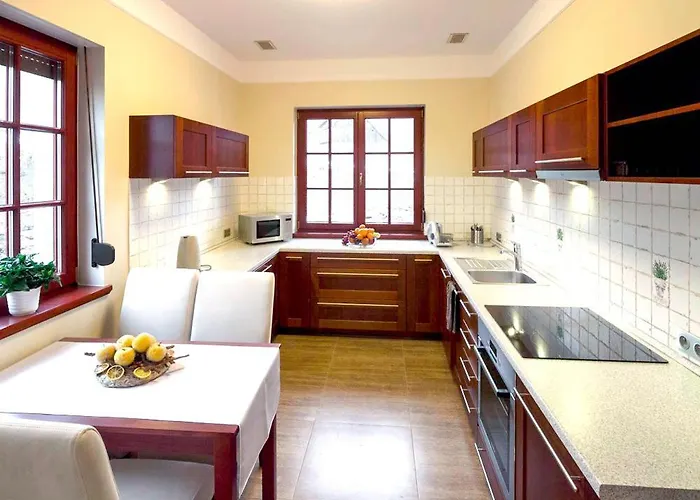 Panzió Wzgorze Poreba - W Ofercie Darmowe Ladowanie Aut Elektrycznych