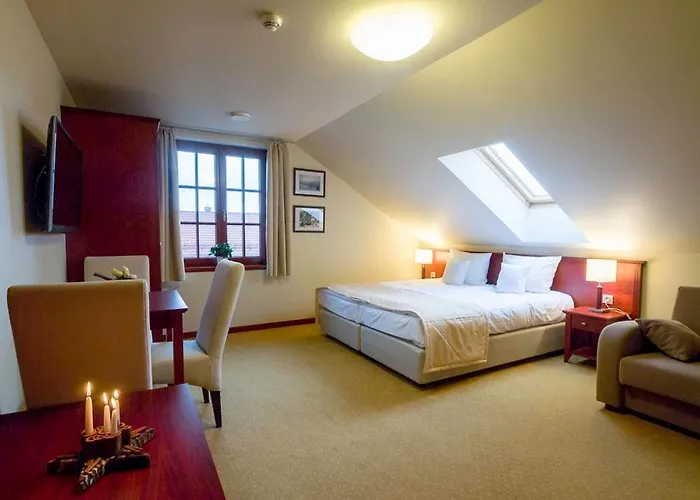 Panzió Wzgorze Poreba - W Ofercie Darmowe Ladowanie Aut Elektrycznych 3*