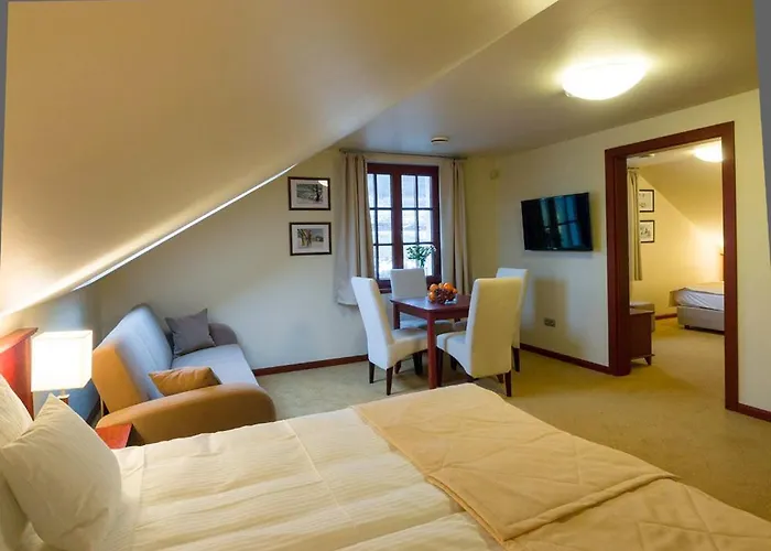 Panzió Wzgorze Poreba - W Ofercie Darmowe Ladowanie Aut Elektrycznych Długopole-Zdrój