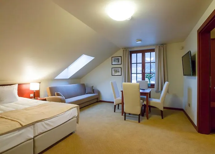 住宿加早餐酒店 Wzgorze Poreba - W Ofercie Darmowe Ladowanie Aut Elektrycznych