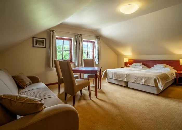 Wzgorze Poreba - W Ofercie Darmowe Ladowanie Aut Elektrycznych Panzió Długopole-Zdrój